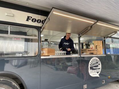 Harrie de Vries is de uitbater van foodtruck Buster van New Nexus