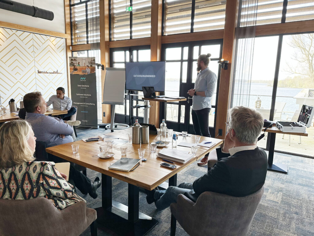 Allard van der Teems geeft masterclass Performance Control aan de leden van NPAL