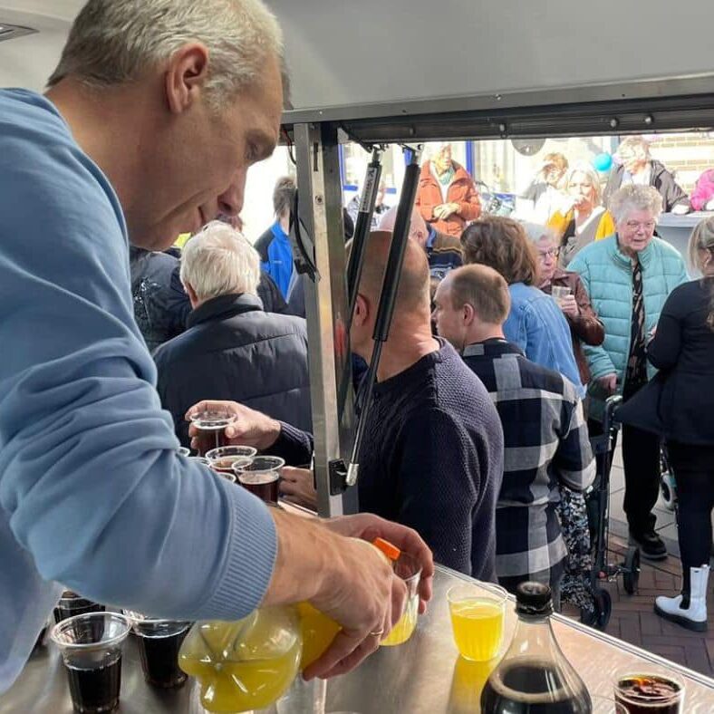 Buster foodtruck bij zorginstelling De Zijlen