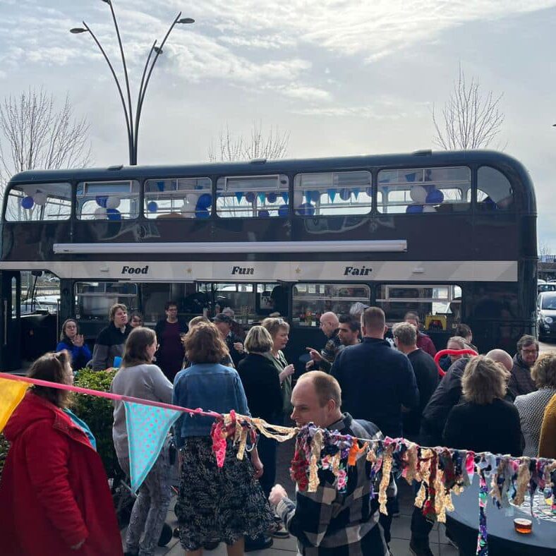 Buster foodtruck bij zorginstelling De Zijlen