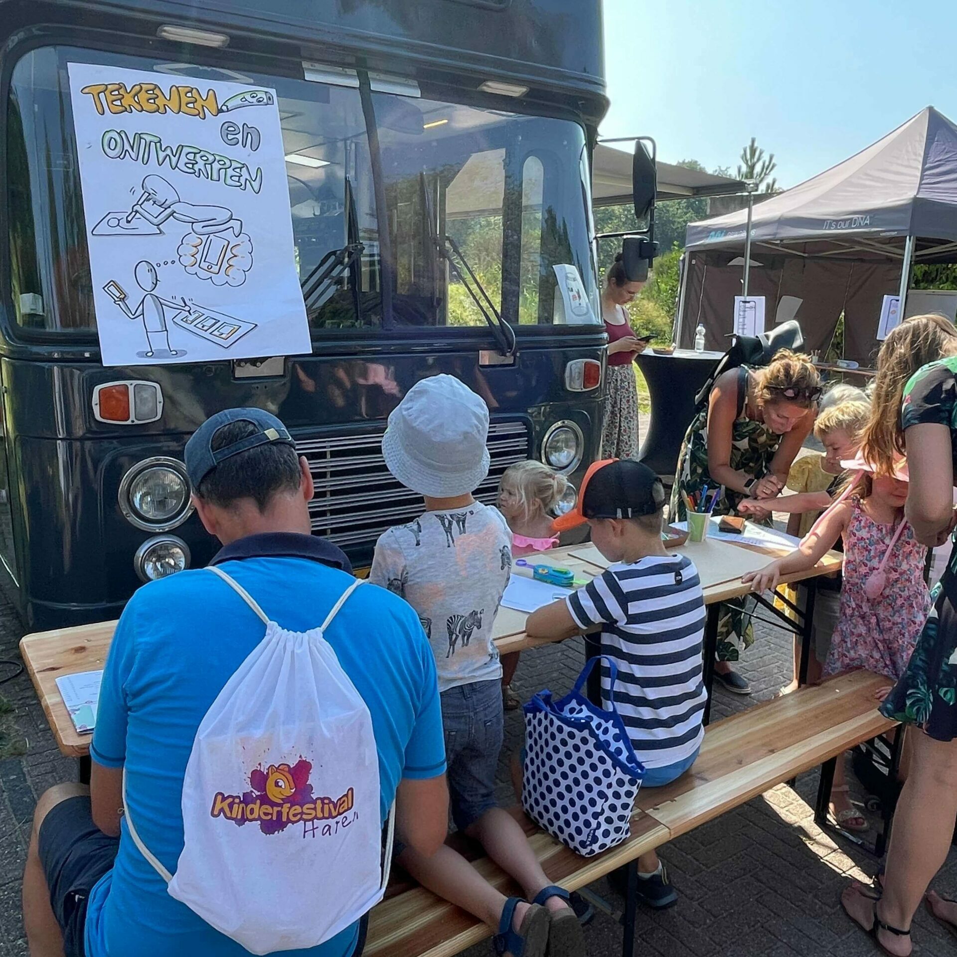 Buster foodtruck en New Nexus op Kinderfestival Haren