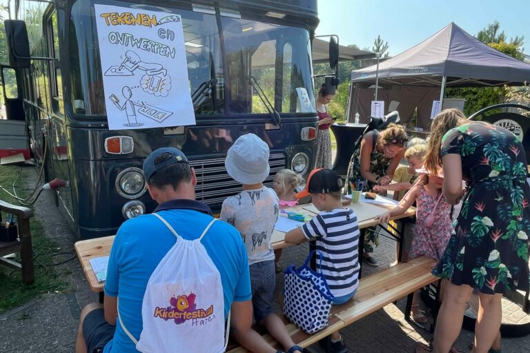 Buster foodtruck en New Nexus op Kinderfestival Haren