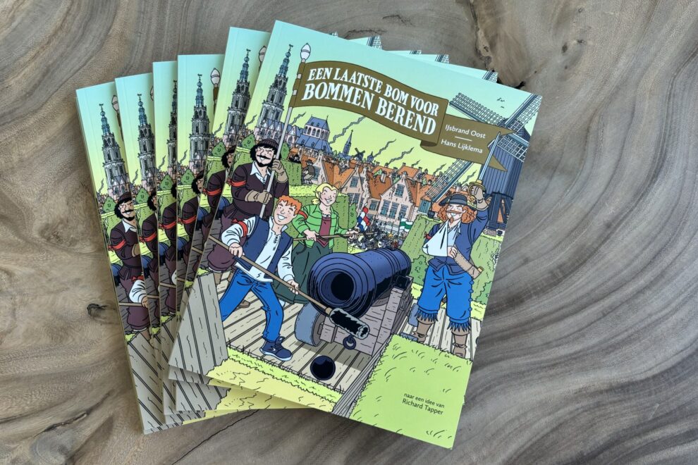 stapel strips Een laatste bom voor Bommen Berend