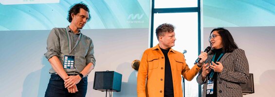 Onze kennis en praktijkervaring delen we graag met onze omgeving. Via de New Nexus Academy, via samenwerkingsverbanden en met elkaar.