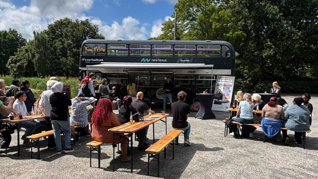 Buster op slotevent leerlingen van SVO vakopleidingen
